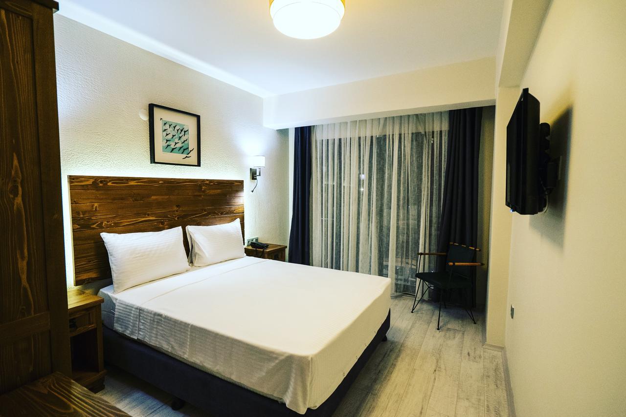 8 Rooms Hotel Gelibolu Exterior photo